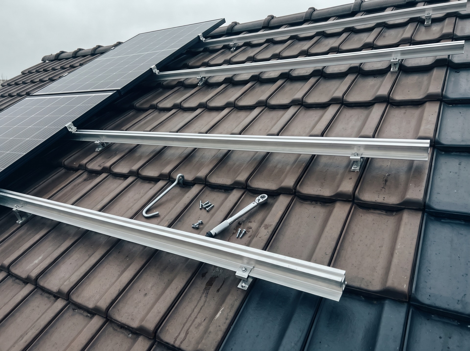 Photovoltaik für Privatdächer – jede Dachform